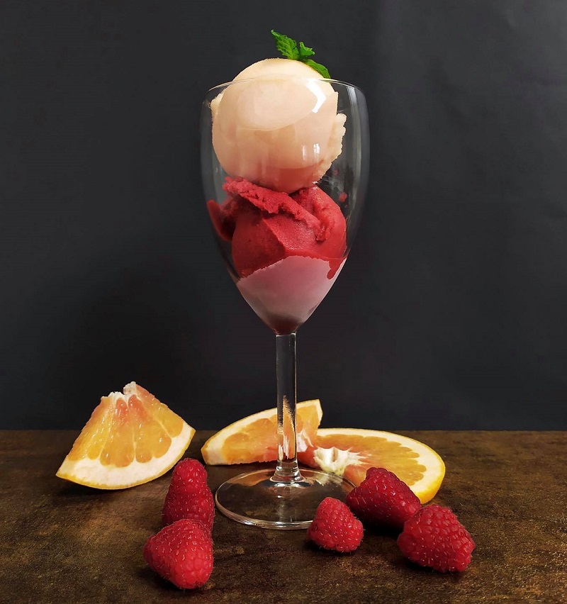 Malinový a grepový sorbet s aperolem